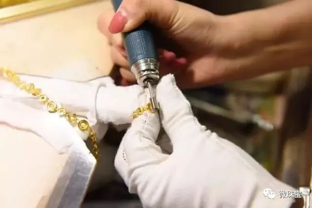 首飾手工黃金費錢多少_黃金首飾手工費一般多少錢_黃金首飾手工費多少錢
