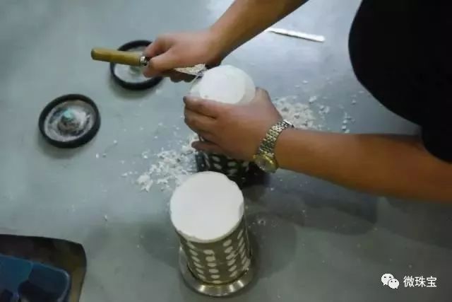 黃金首飾手工費多少錢_首飾手工黃金費錢多少_黃金首飾手工費一般多少錢